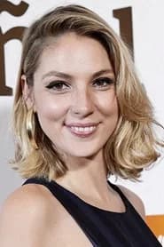 Paloma Bloyd as Leti