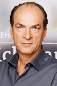 Herbert Knaup as Gregor Hessenstein
