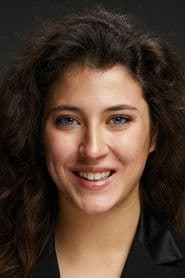 Maria-Radena Bozhkova as Isabel