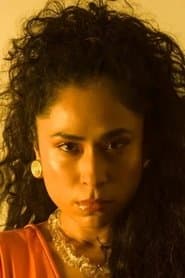 Mayra Batalla as Lucía