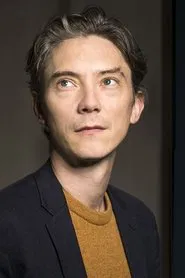 Swann Arlaud as Maître Vincent Renzi
