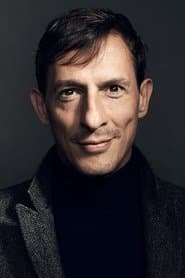 Martin Hancock as Gravedigger