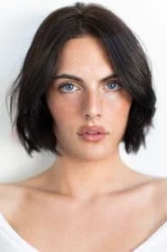 Bel Priestley as Naomi Russell