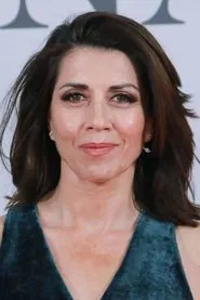 Alicia Borrachero as Carl's Wife