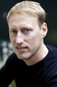 Jan Oliver Schroeder as Homme milice #1