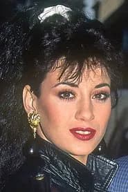 Élodie Chérie as Distributor Lady