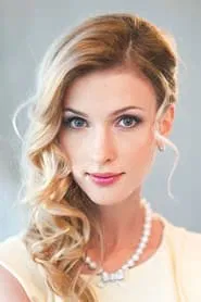 Svetlana Ivanova as Olya
