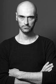 Velimir Velev as Surgeon SIM
