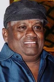 Senthil as Nadhars Thatha