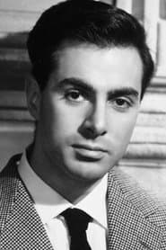 Antonio Cifariello as Gianni Crupi