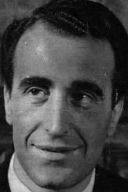 Umberto Alivernini as Officer at the Chariot Race (uncredited)