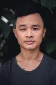 Aaron Teoh as Avaric