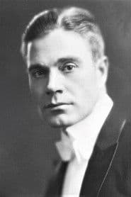 Larry Steers as Sarah Siddons Awards Guest (uncredited)