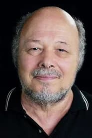 Luiz Marigo as Claudio