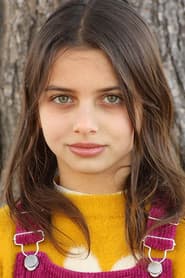 Cosette Silguero as Patti a los 10 años