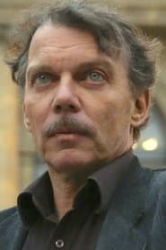 Luc-Antoine Diquéro as Docteur Fully