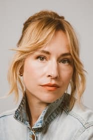 Sarah Goldberg as Analyst #1