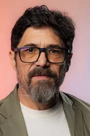 Hector Kotsifakis as El Chapo Guzmán
