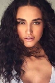 Débora Nascimento as Martina