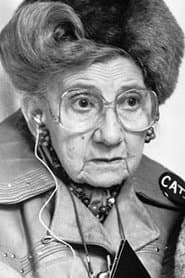 Jessie Keosian as Old Lady