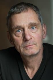 Hans-Uwe Bauer as Paul Hauser