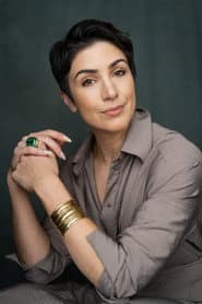 Soophia Foroughi as Chorus