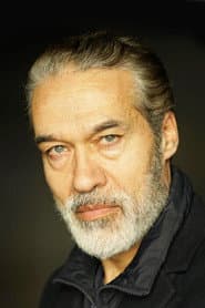 Bruno Bilotta as Chinese Theater Spectator (uncredited)