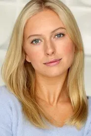 Savanna Gann as Runa