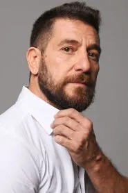 Raúl Tejón as Marco