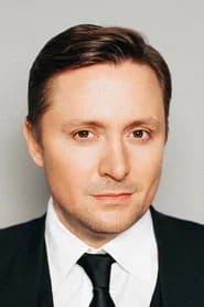 Artyom Mikhalkov as Stas
