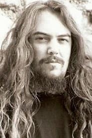 Max Cavalera as Growls