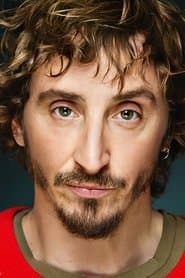 Ivan Massagué as Jonas