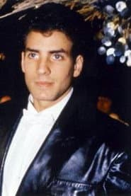 Carlos Miranda as Twin Bodyguard Francesco