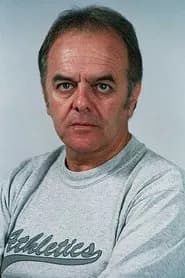 Norberto Gonzalo as Jano