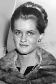 Barbara Merrill as Liza Bates