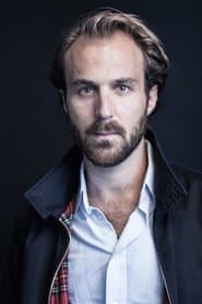 Antoine Gouy as Jean-Paul Davin