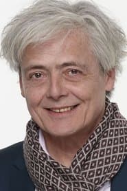 Grégoire Oestermann as Antoine