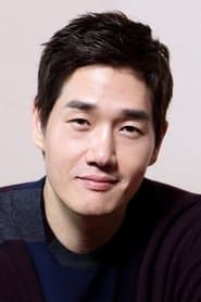 Yoo Ji-tae as Lee Woo-jin