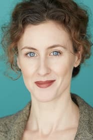 Kate Campbell as Above-It-All Journalist