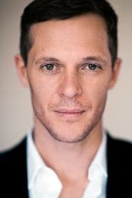 Gareth Reeves as Fighting Elf (uncredited)