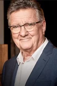 Graeme Blundell as Ruwee Naberrie