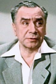 Georgiy Shamshurin as Aleksey, Veronika's Father