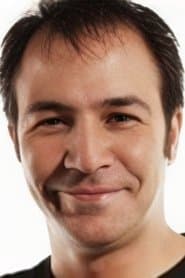 Basri Albayrak as Erol