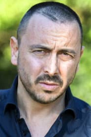 Maurizio Pepe as Ispettore Penitenziaria - Tribunale
