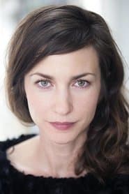 Émilie Caen as Galeriste