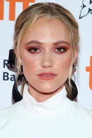 Maika Monroe as Jay Height