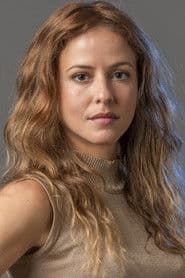 Fernanda de Freitas as Roberta