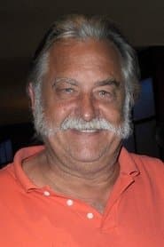 Timothy Patrick Quill as Crane Operator