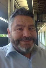 Carlos del Campo as Voz Guía Alebrije (voice