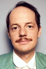 Merlin Sandmeyer as Footmen